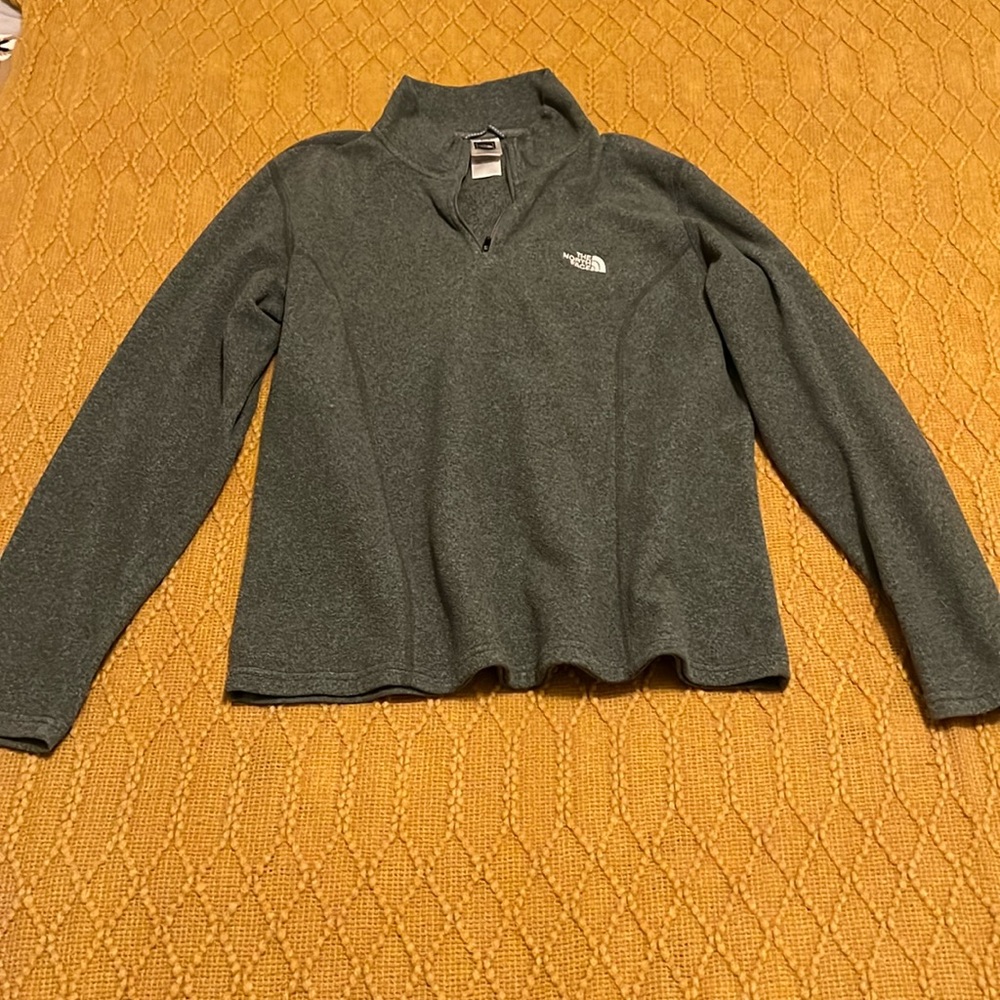 XL TKA 100 Gray Northface Pullover